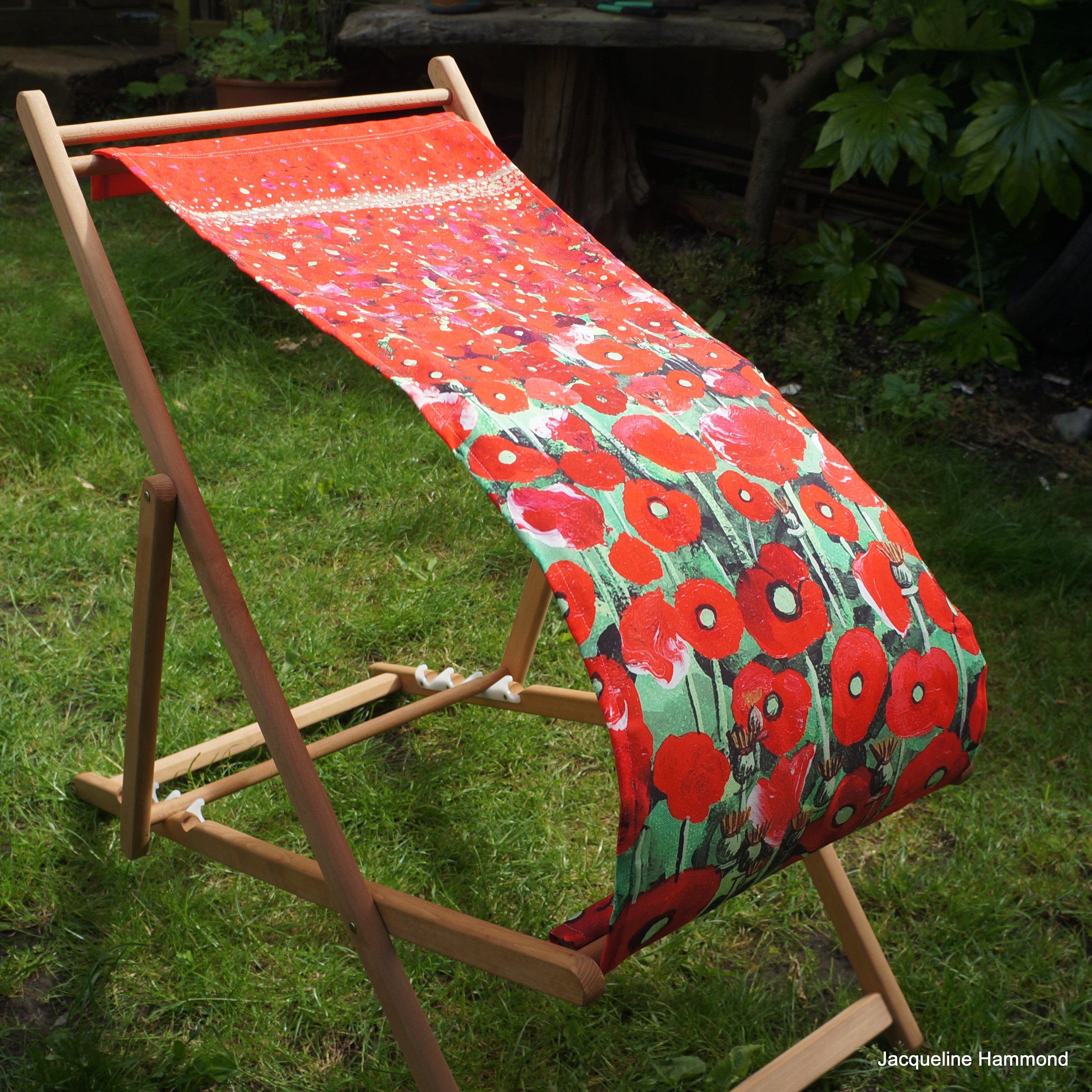 Deckchair - Traditional Seaside - Poppy  Smart Deco Homeware Lighting and Art by Jacqueline hammond