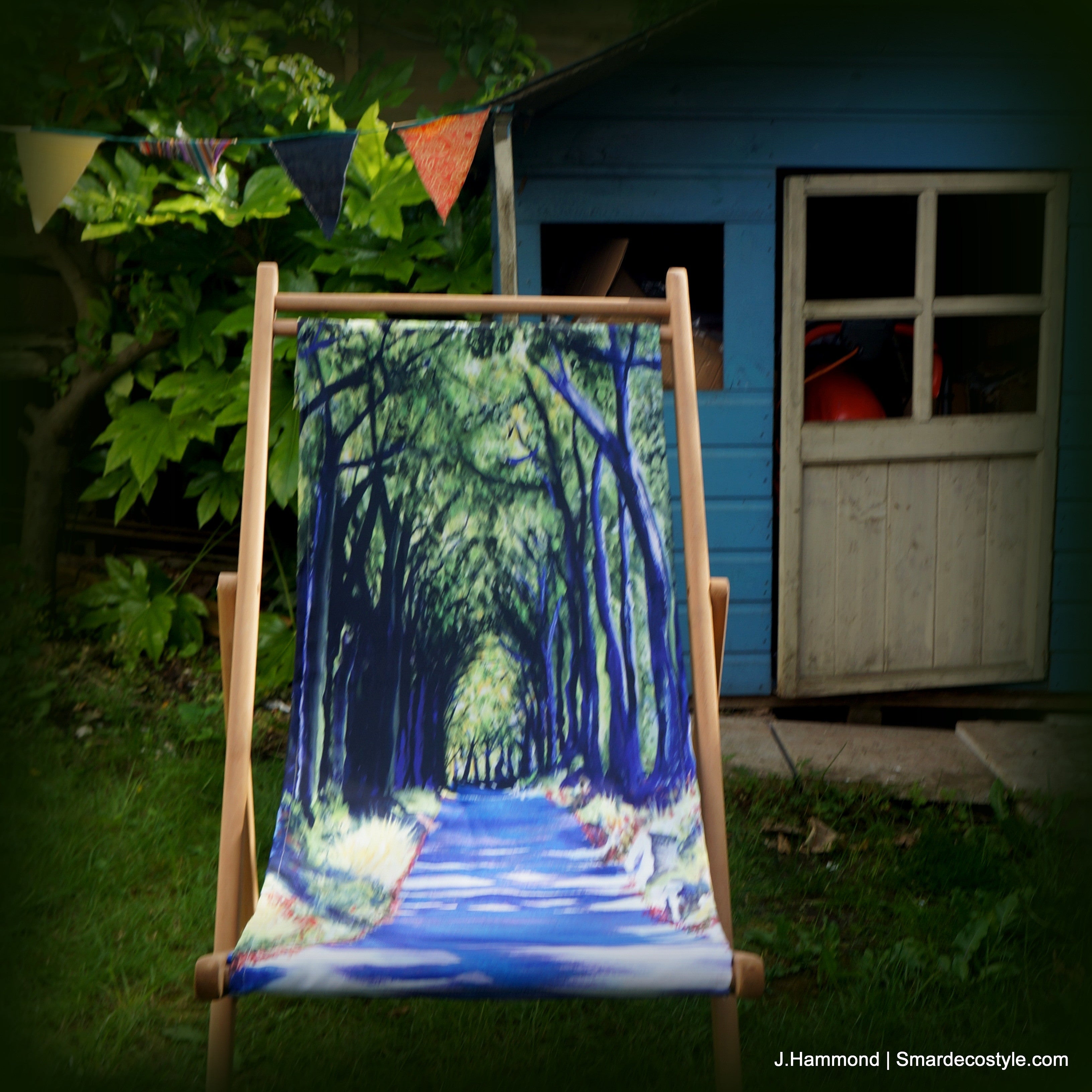 Deckchair - Traditional Seaside  - Country Lane  Smart Deco Homeware Lighting and Art by Jacqueline hammond